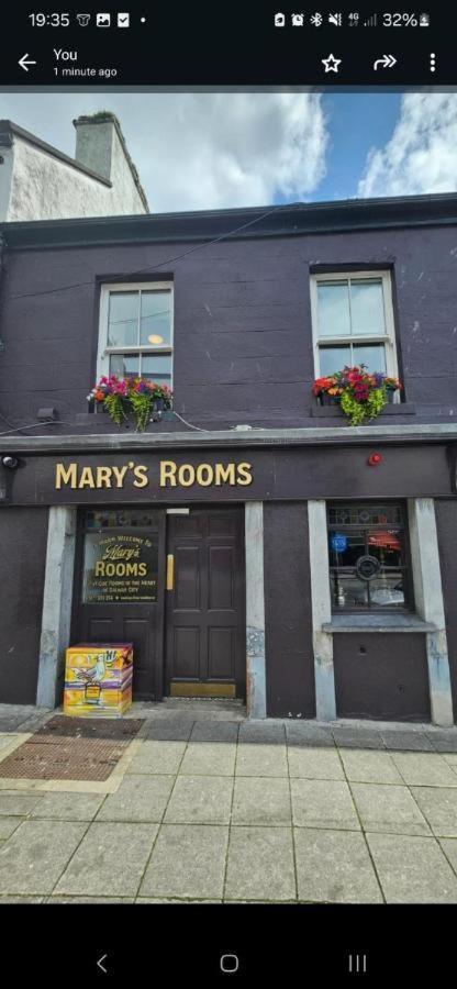 غالواي Mary Mullen'S Rooms Eyre Square. المظهر الخارجي الصورة