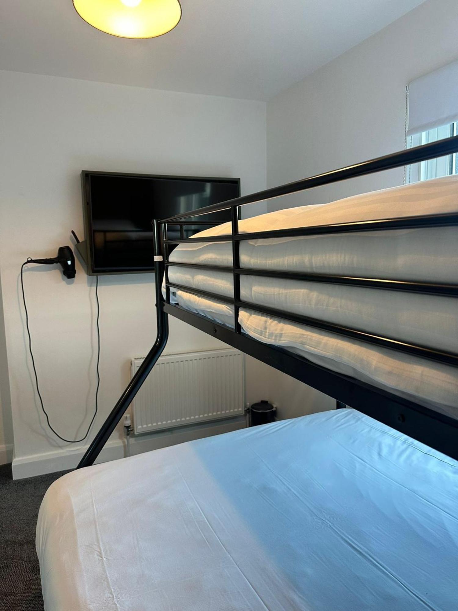 غالواي Mary Mullen'S Rooms Eyre Square. المظهر الخارجي الصورة